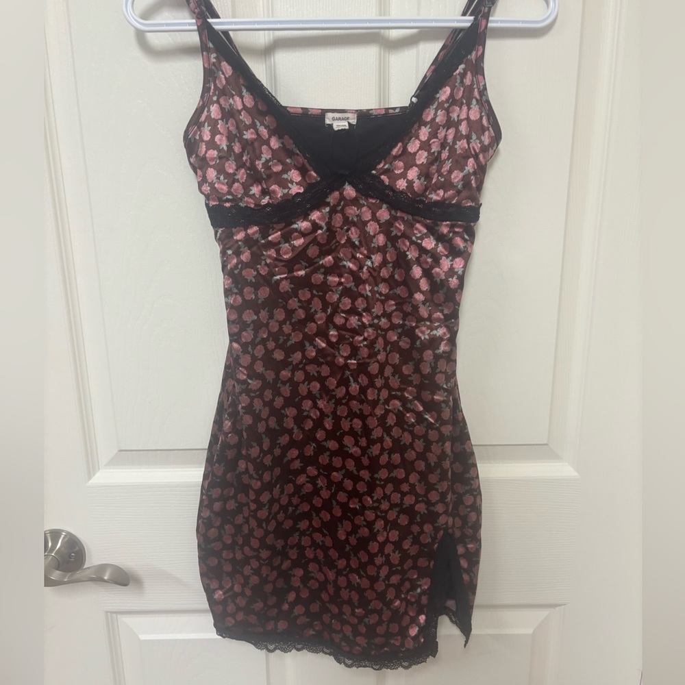 Garage Black Slip with Pink Floral Trim Adjustable Straps